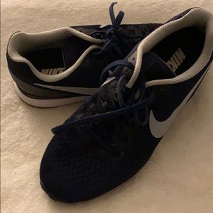 NIKE women’s air zoom